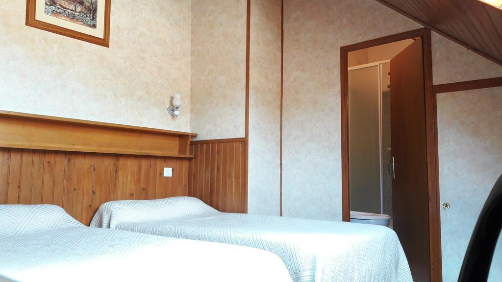 Hotel Saint Jean Vals-les-Bains Room photo